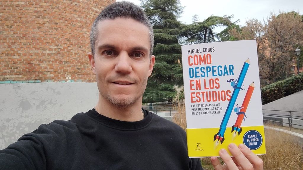 Miguel Cobos, autor de ‘Cómo despegar en los estudios. Las estrategias clave para mejorar las notas en ESO y Bachillerato’