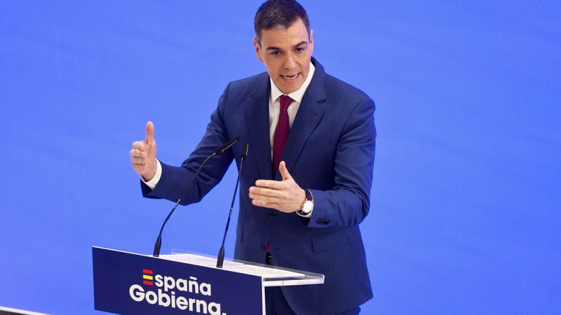 Pedro Sánchez Anuncia La Ampliación Del Aeropuerto Madrid Barajas Con