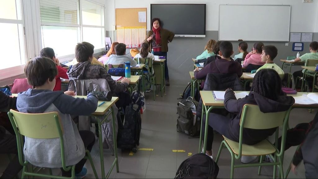 'Informativos Telecinco' se adentra en una clase de éxito educativo