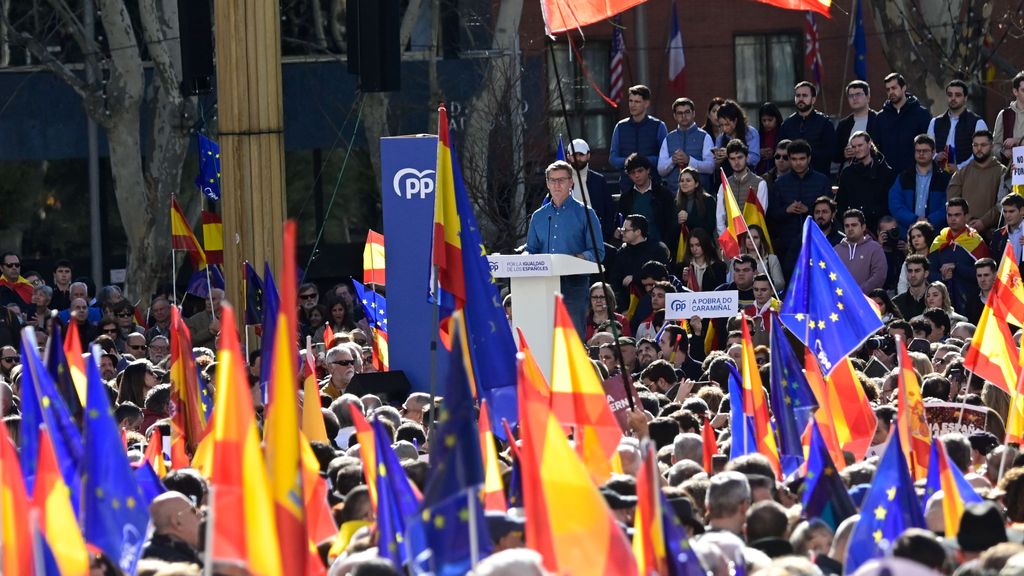 Masiva manifestación del PP en la Plaza de España Madrid contra la amnistía