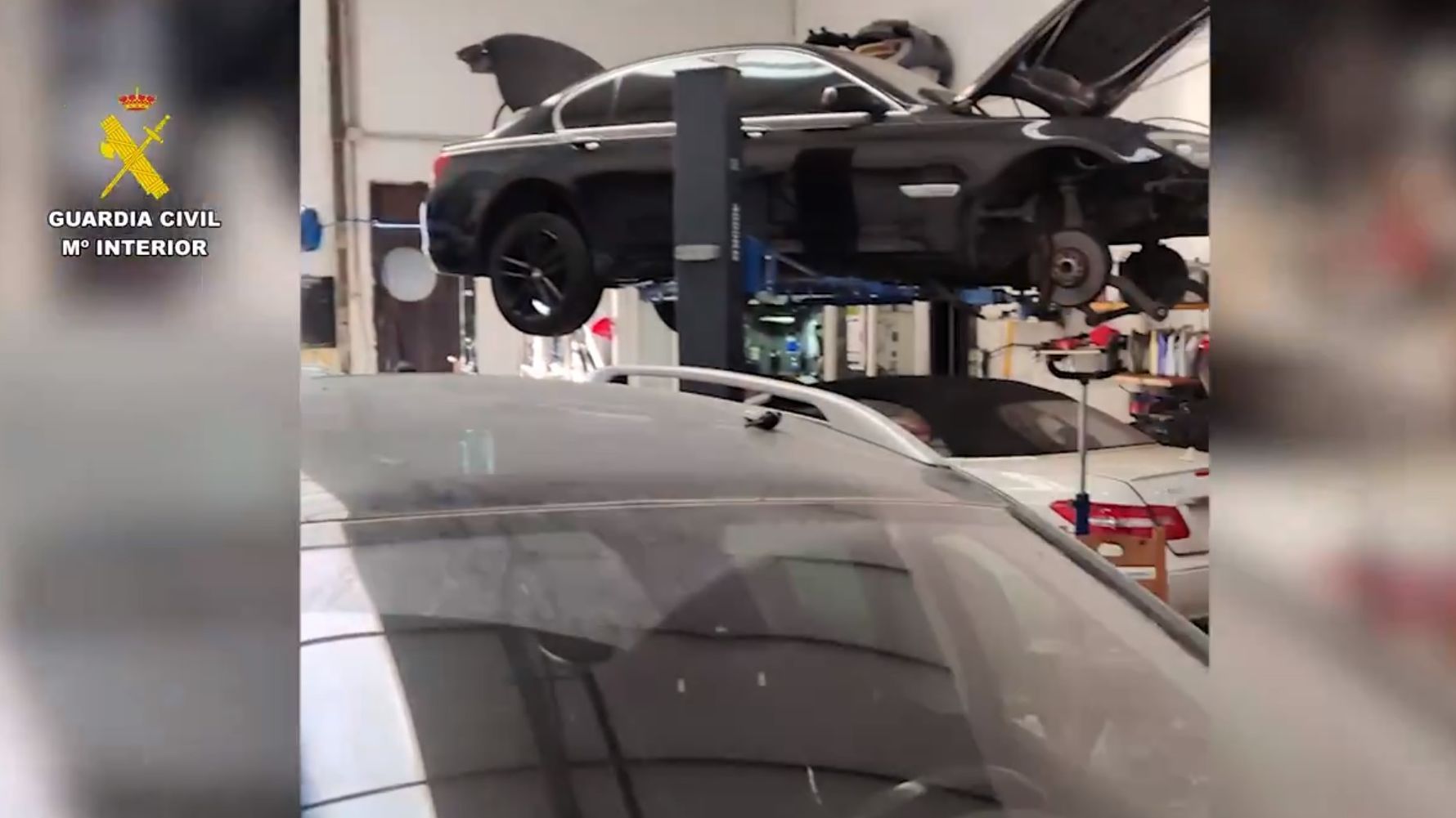 Taller clandestino de vehículos en Guardamar del Segura, Alicante