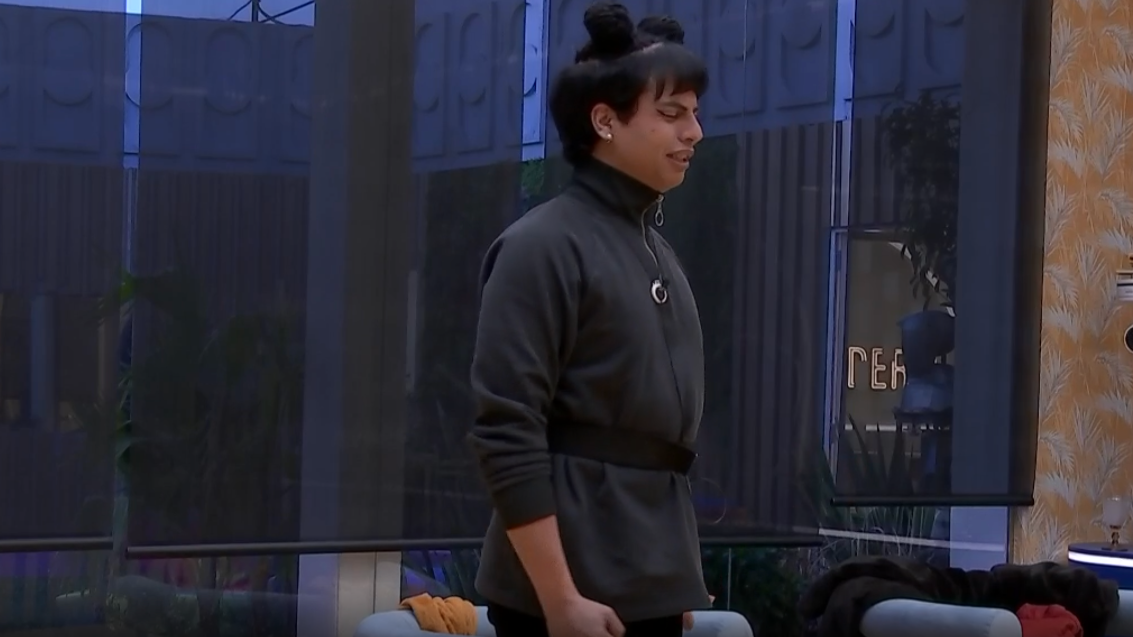 Keroseno canta y baila en la suite