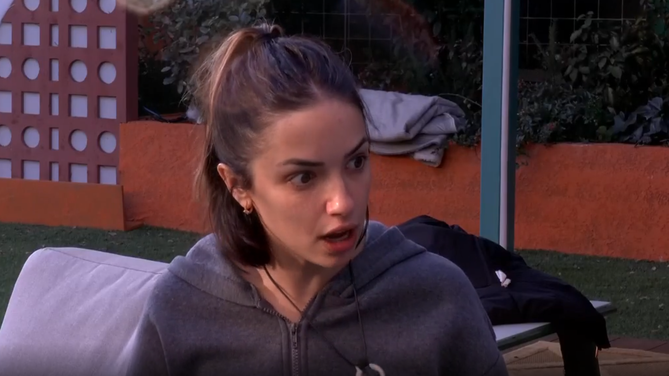 Lucía habla claro con Mayka y Manuel de Isaac