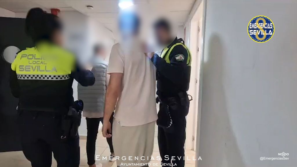 Momento de la detención de los dos ladrones