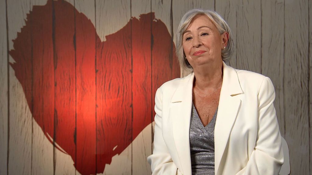 Pilar busca soltero menor de 66 años en ‘First Dates’: “Las mujeres estamos muy activas, pero el hombre en la actividad sexual a partir de esa edad, poco”