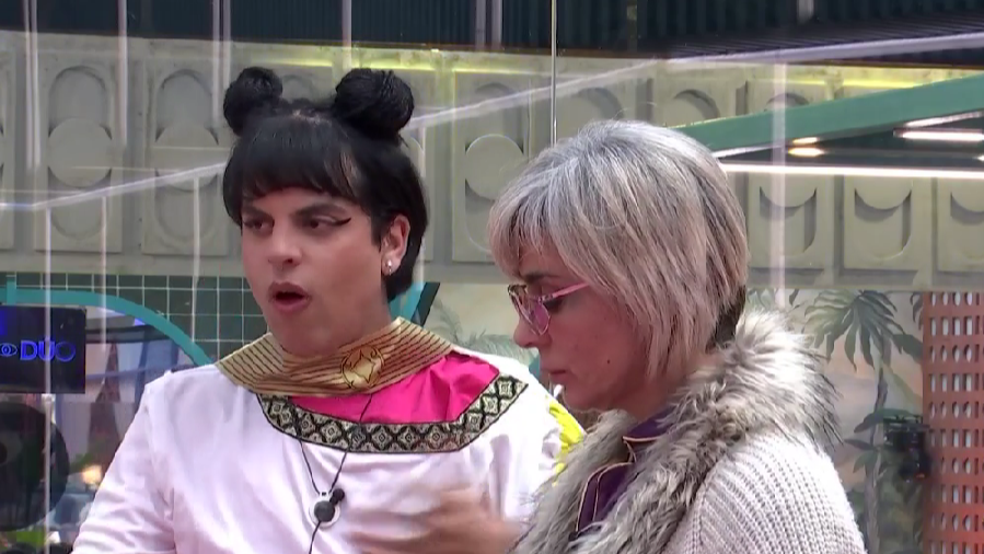 Keroseno anima a Ana María