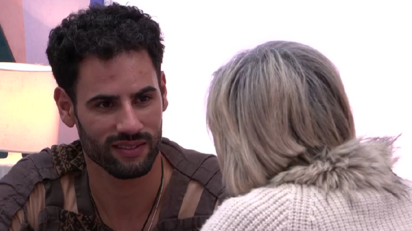 Ana María le cuenta sus traumas a Asraf