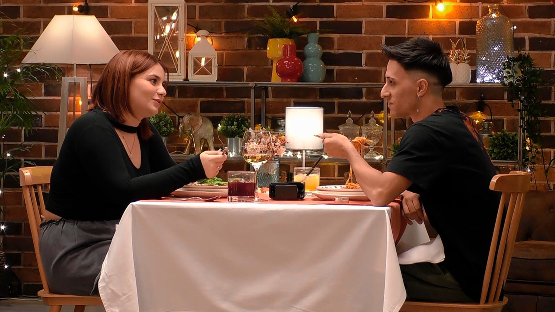 Dos solteros muy intensos y amantes de los museos hacen match en ‘First Dates’: “Puede surgir algo muy bonito”