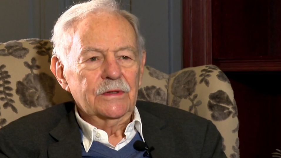 Entrevista a Eduardo Mendoza