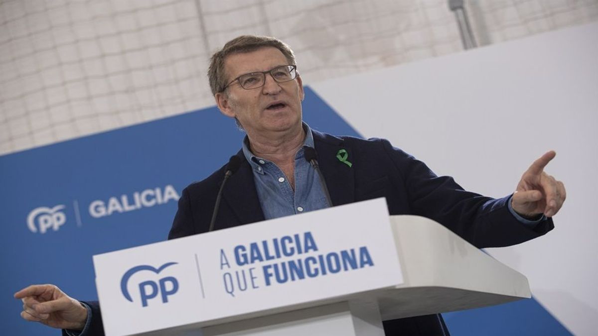 El presidente del PP, Alberto Núñez Feijóo, durante una comida del Partido Popular en Mos (Pontevedra)