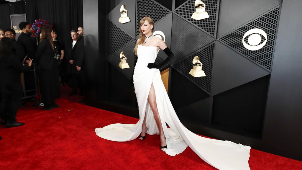 Premios Grammy: Taylor Swift hace historia al ganar su cuarto premio a Mejor Álbum del Año