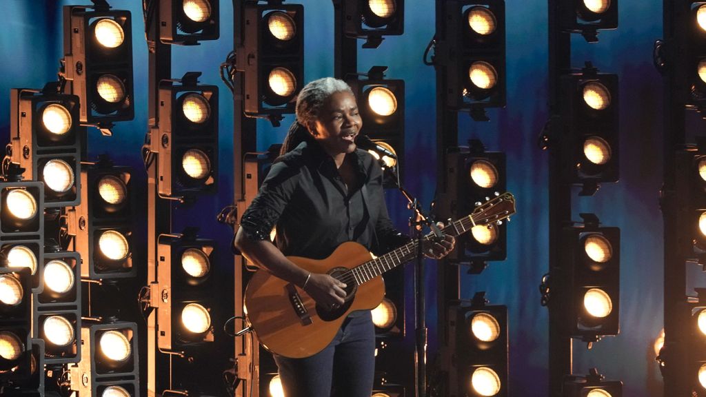 Tracy Chapman en los Grammys 2024