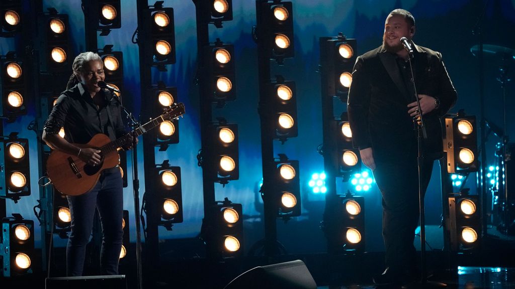 Tracy Chapman y Luke Combs