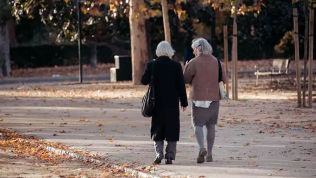 Uno de cada tres mayores de 75 años en Madrid siente una soledad no querida