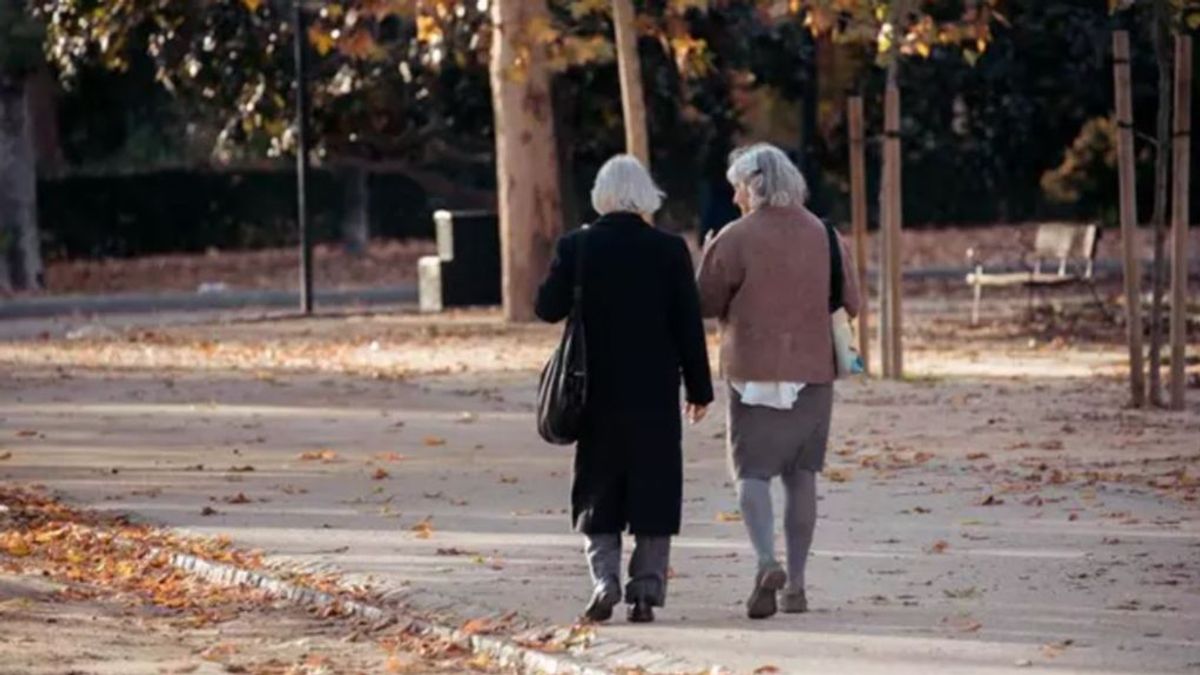 Uno de cada tres mayores de 75 años en Madrid siente una soledad no querida