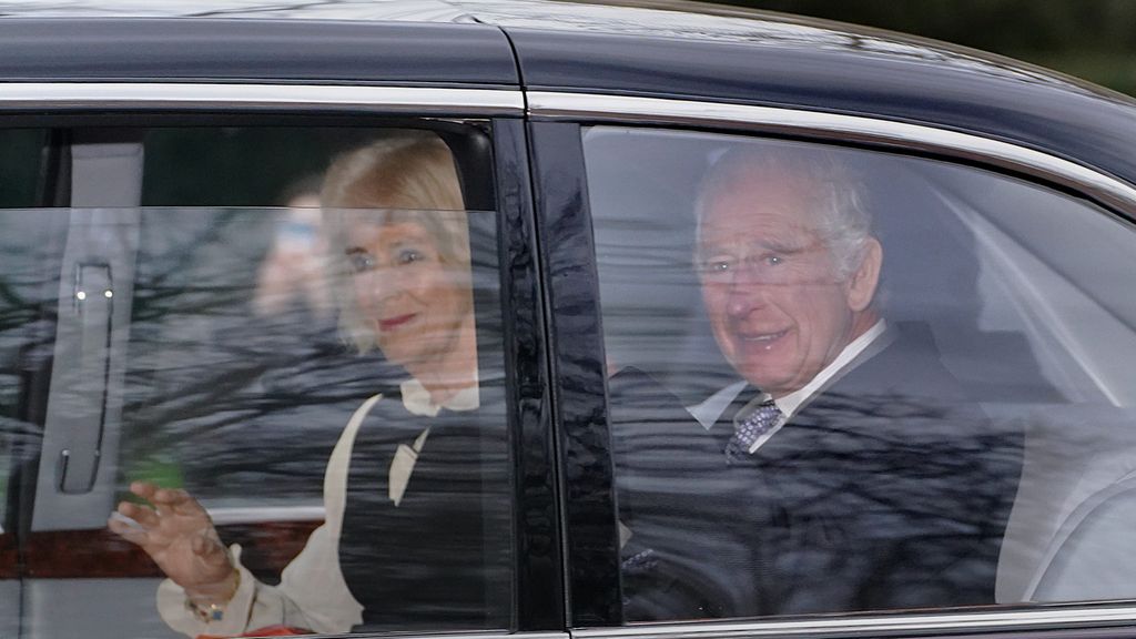 El rey Carlos III reaparece públicamente tras anunciar que padece cáncer