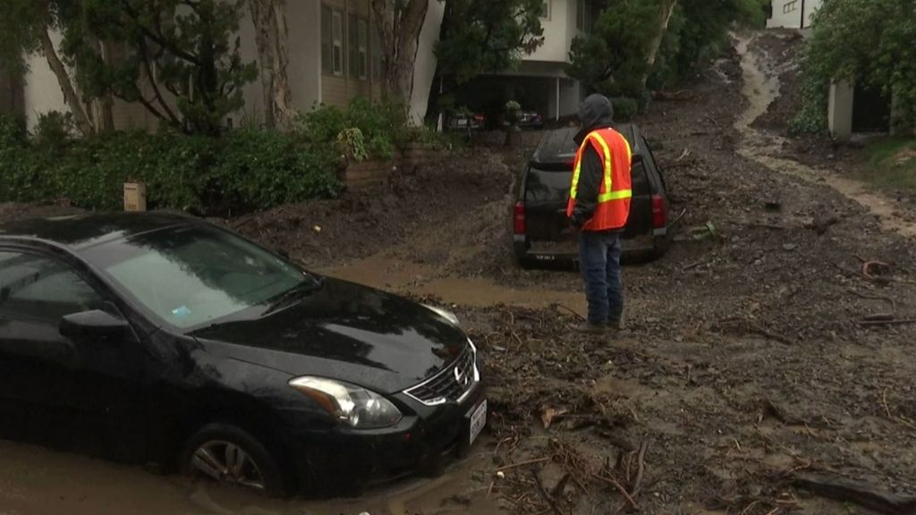 El ‘río atmosférico’ que ha inundado California llega hasta la casa de los famosos en Beverly Hills: “Es lo peor que he visto”