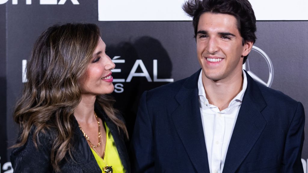 Paloma Lago y su hijo, Javier García-Obregón