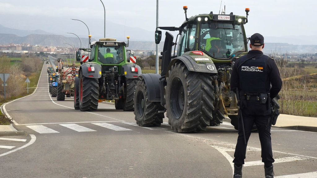 La ira de los agricultores sigue tomando las calles