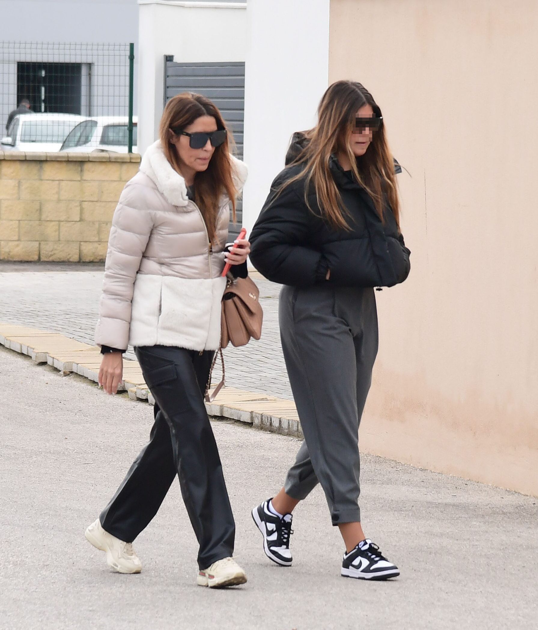 Su mujer y su hija mayor también le han dado el último adiós a Aurelio Sánchez