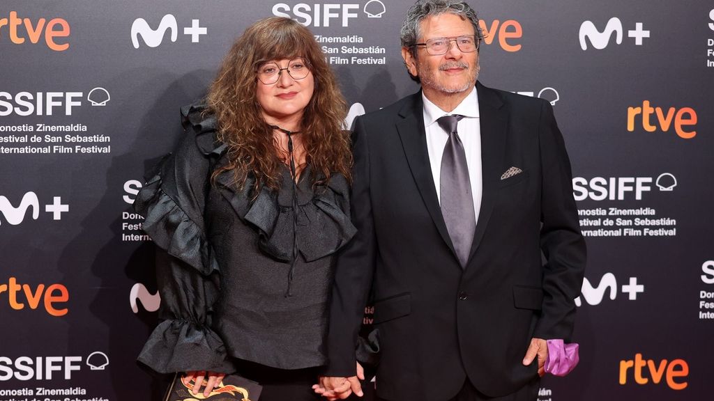 Isabel Coixet y su pareja, Reed Brody, en el Festival de Cine de San Sebastián, en 2022