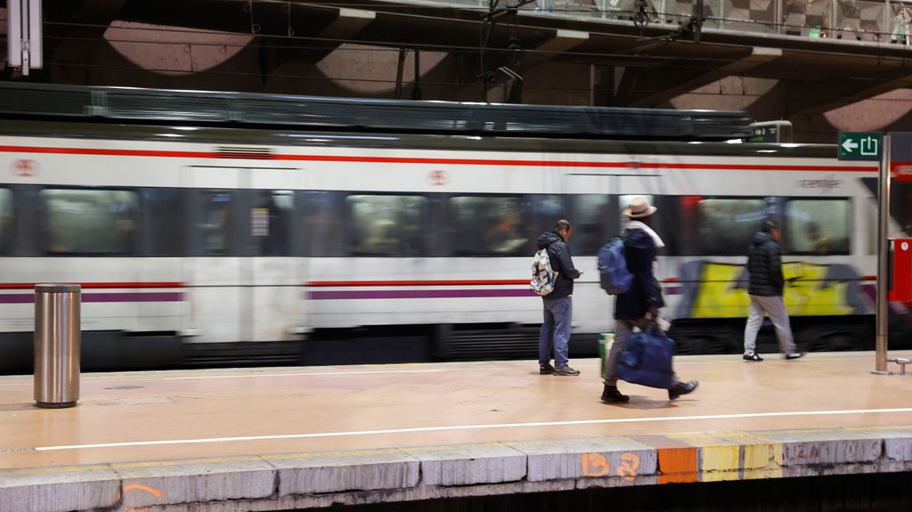 Los trabajadores de Renfe y Adif inician una huelga con 310 trenes cancelados