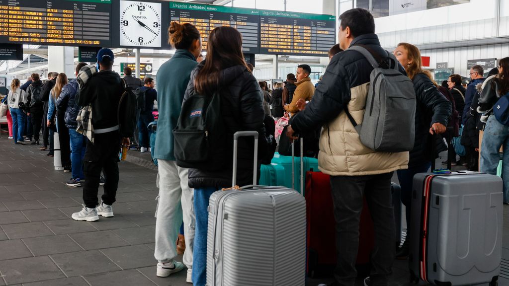 Normalidad y cumplimiento de servicios mínimos en el arranque de la huelga en Renfe y Adif