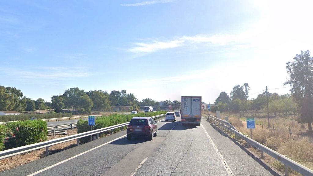 Carretera A-4 en el término municipal de La Rinconada, Sevilla