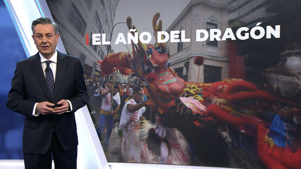 Usera celebra el primer día del año nuevo chino: el color rojo de la suerte y la alegría lo inunda todo