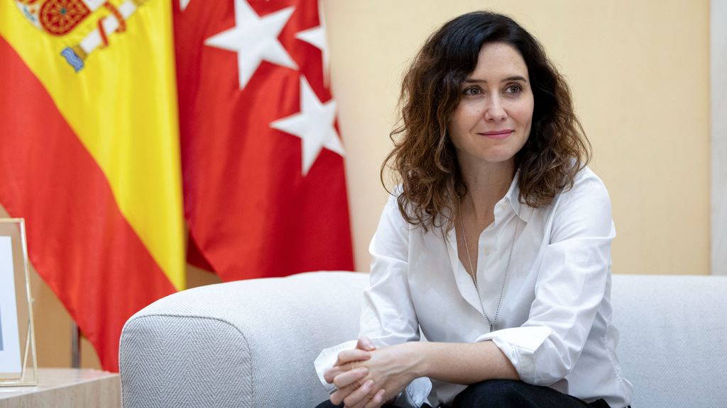 Isabel Díaz Ayuso: "Puigdemont debe sentarse en un banquillo, ser procesado y condenado"