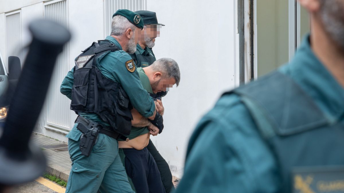 Pasan a disposición judicial los ocho detenidos por la muerte de los dos guardias civiles en Barbate