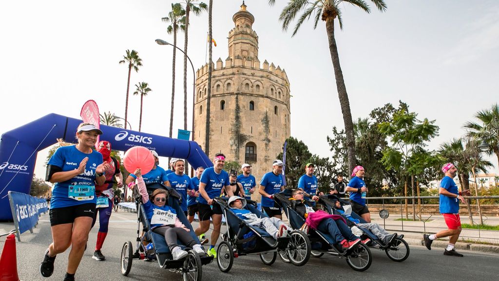 EQUIPO ZURICH AEFAT en Torre del Oro Sevilla Foto Xavier d'Arquer