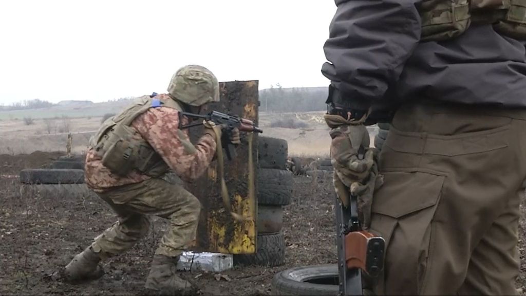 A Ucrania le faltan reclutas y prepara una Ley de Movilización: así se preparan en los campos de entrenamiento