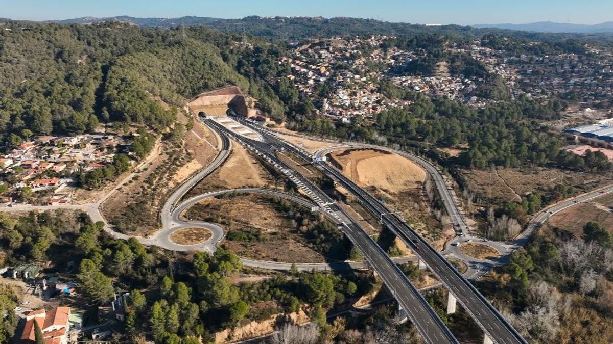 Abre al tráfico el tramo de la B-40 entre Olesa y Viladecavalls en Barcelona