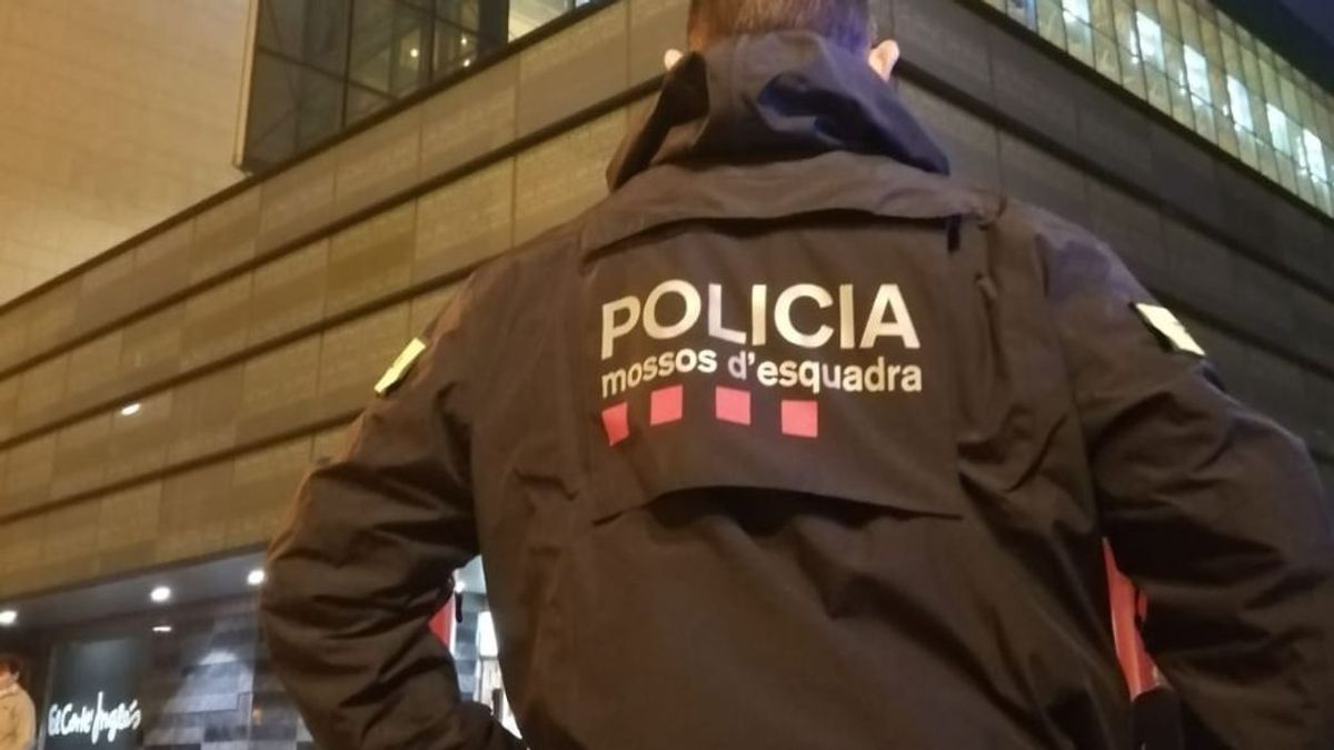 Unos piratas informáticos publican datos de 70 mossos más obtenidos en buzón corporativo