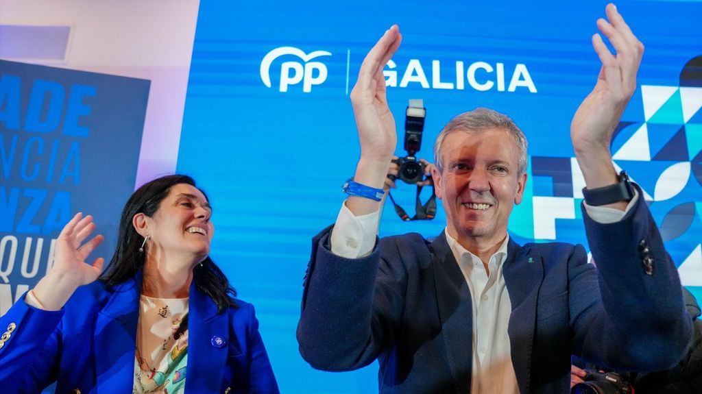 Alfonso Rueda celebra la victoria en las elecciones de la Xunta.