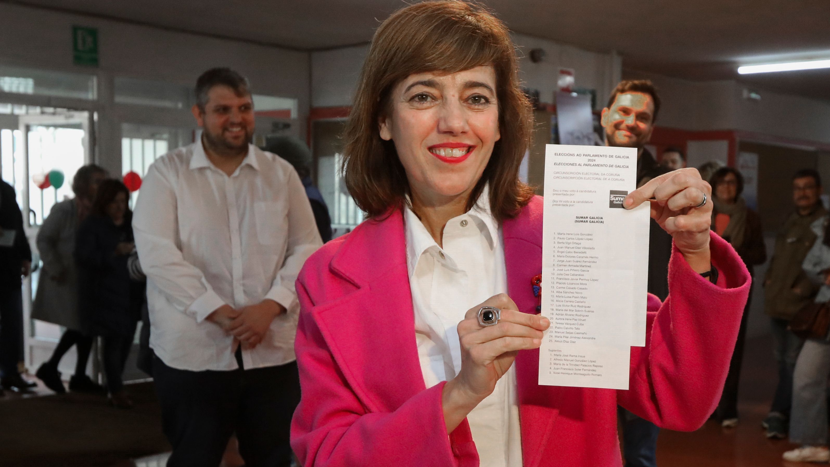 Marta Lois, ha acudido este domingo a votar “con ilusión”