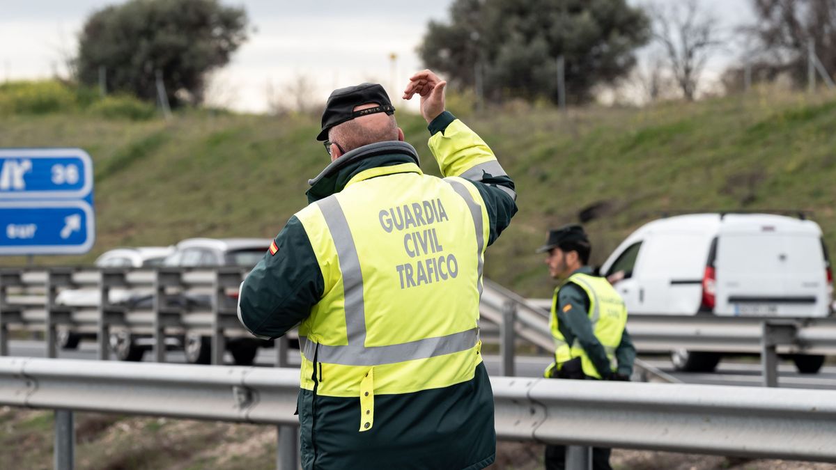 El destacamento de Tráfico desplegó un dispositivo para dar con el vehículo