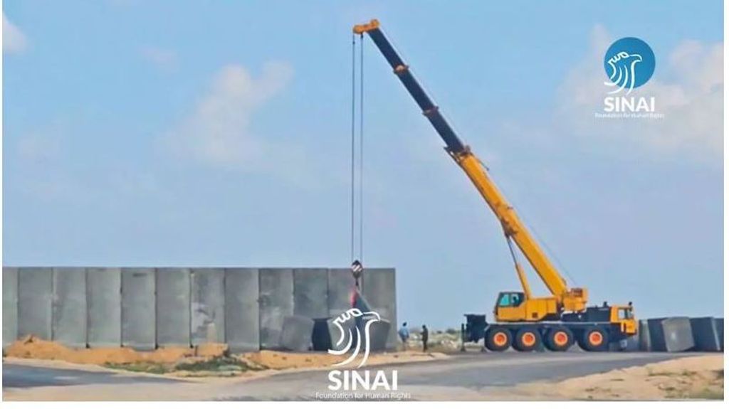 Egipto está levantando a toda velocidad un muro en la frontera de Gaza ante la inminente ofensiva militar de Israel a Rafah.
