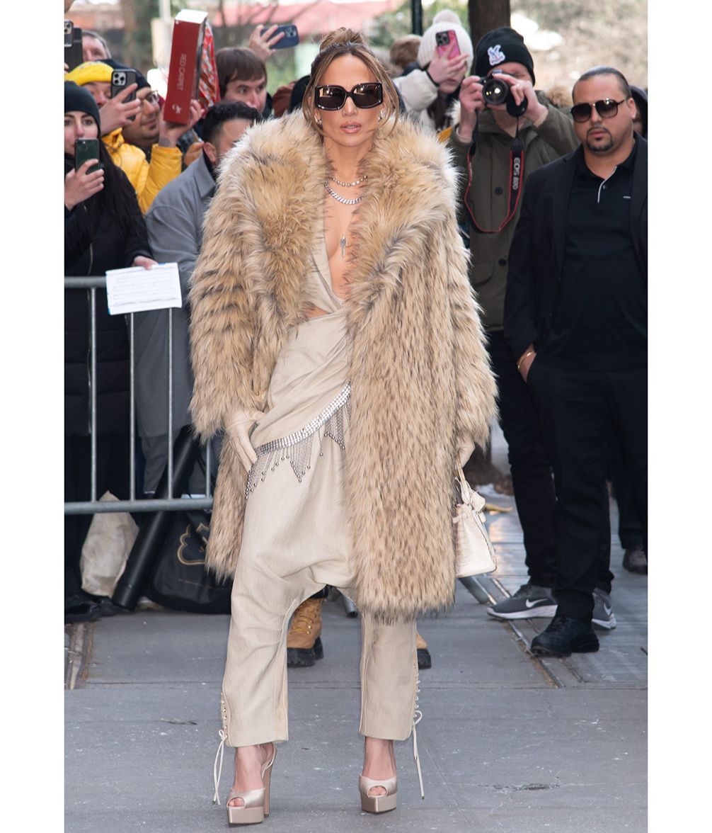 Jennifer Lopez at The View TV Taping
Featuring: Jennifer Lopez
Where: New York, New York, United States
When: 15 Feb 2024
Credit: Janet Mayer/INSTARimages.com