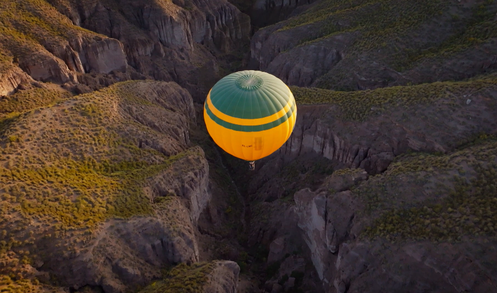 Los paisajes más espectaculares del estreno de 'Bribones: En el corazón de la aventura'