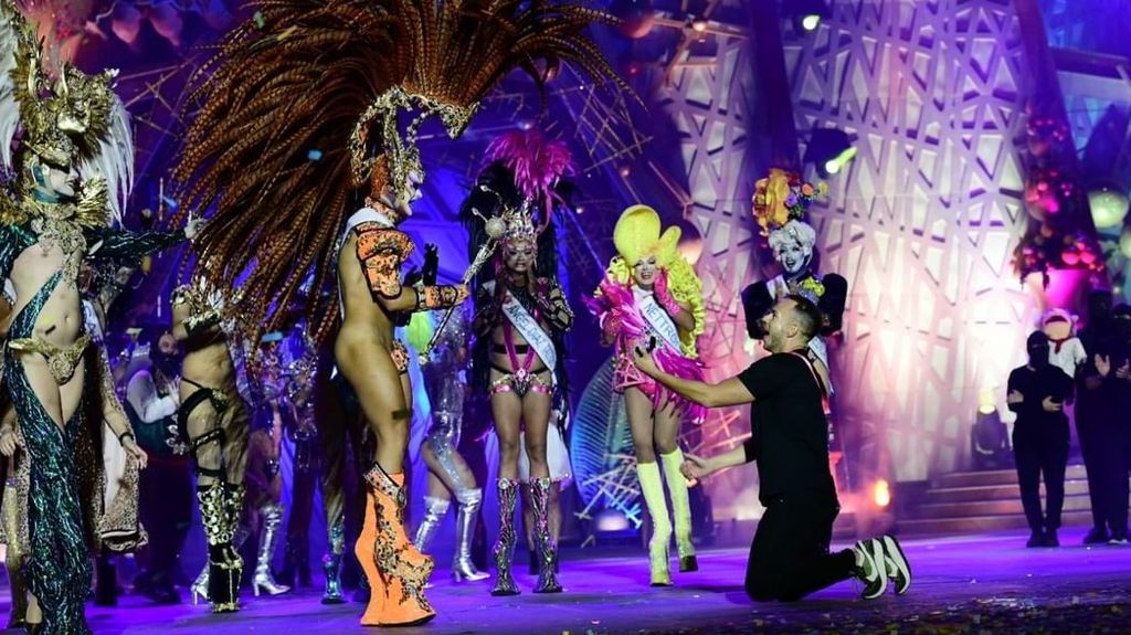 Pedida de matrimonio durante la gala Drag Queen del Carnaval de Las Palmas de Gran Canaria 2024