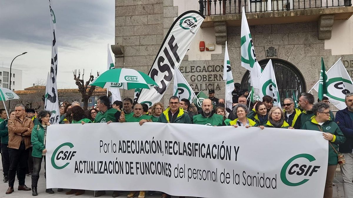 Personal sanitario denuncia en A Coruña el "deterioro" de los servicios públicos