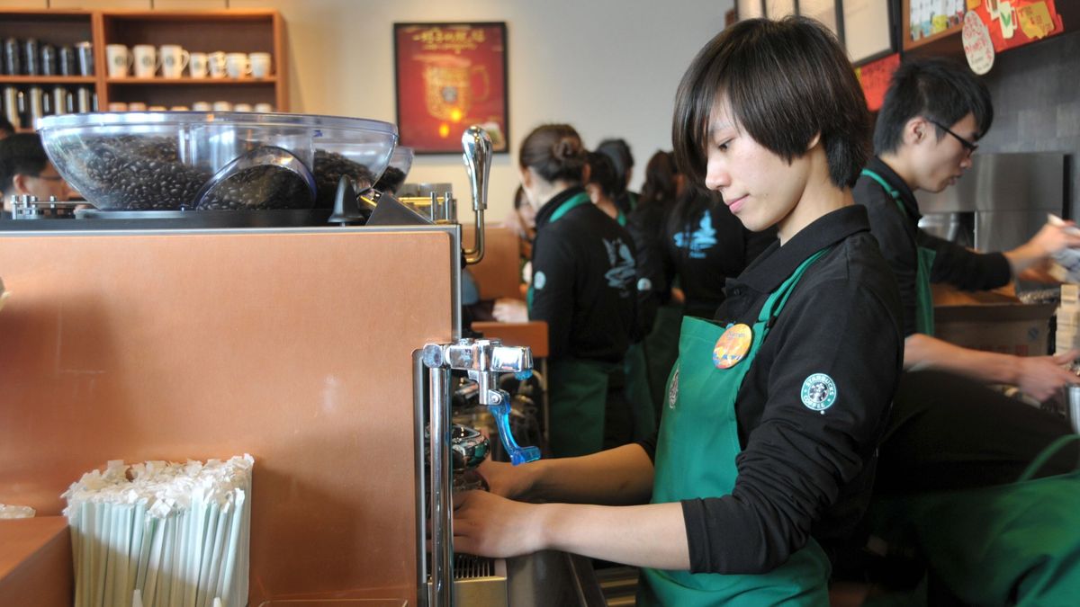 Starbucks comercializa en China un café con sabor a cerdo