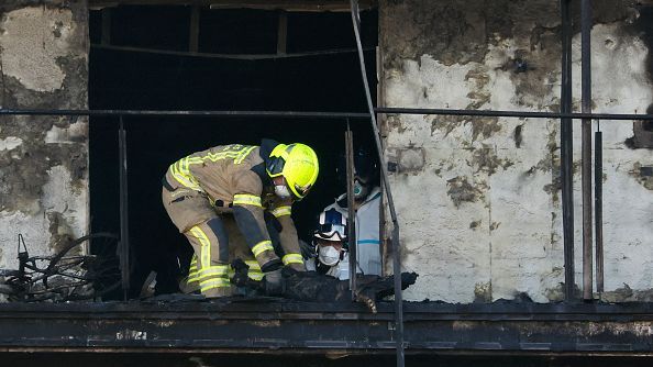 El enorme trabajo de la Policía Científica y los bomberos en la zona