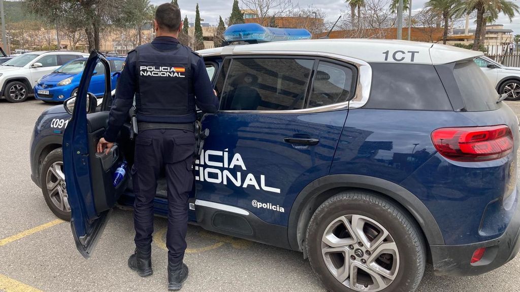 Foto de archivo de un agente de la Policía Nacional