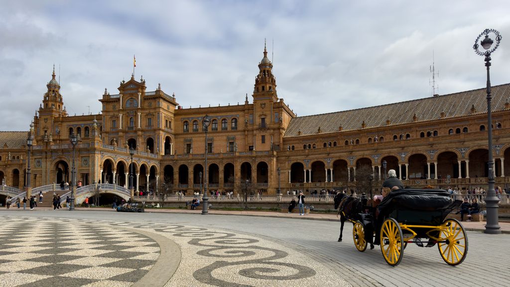 Vista de la Plaza de España de Sevilla el domingo 25 de febrero