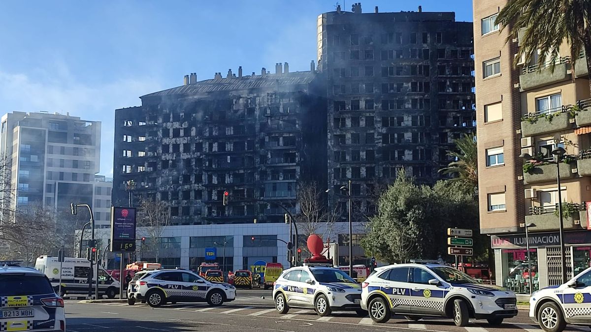 Edificio incendiado en Campanar