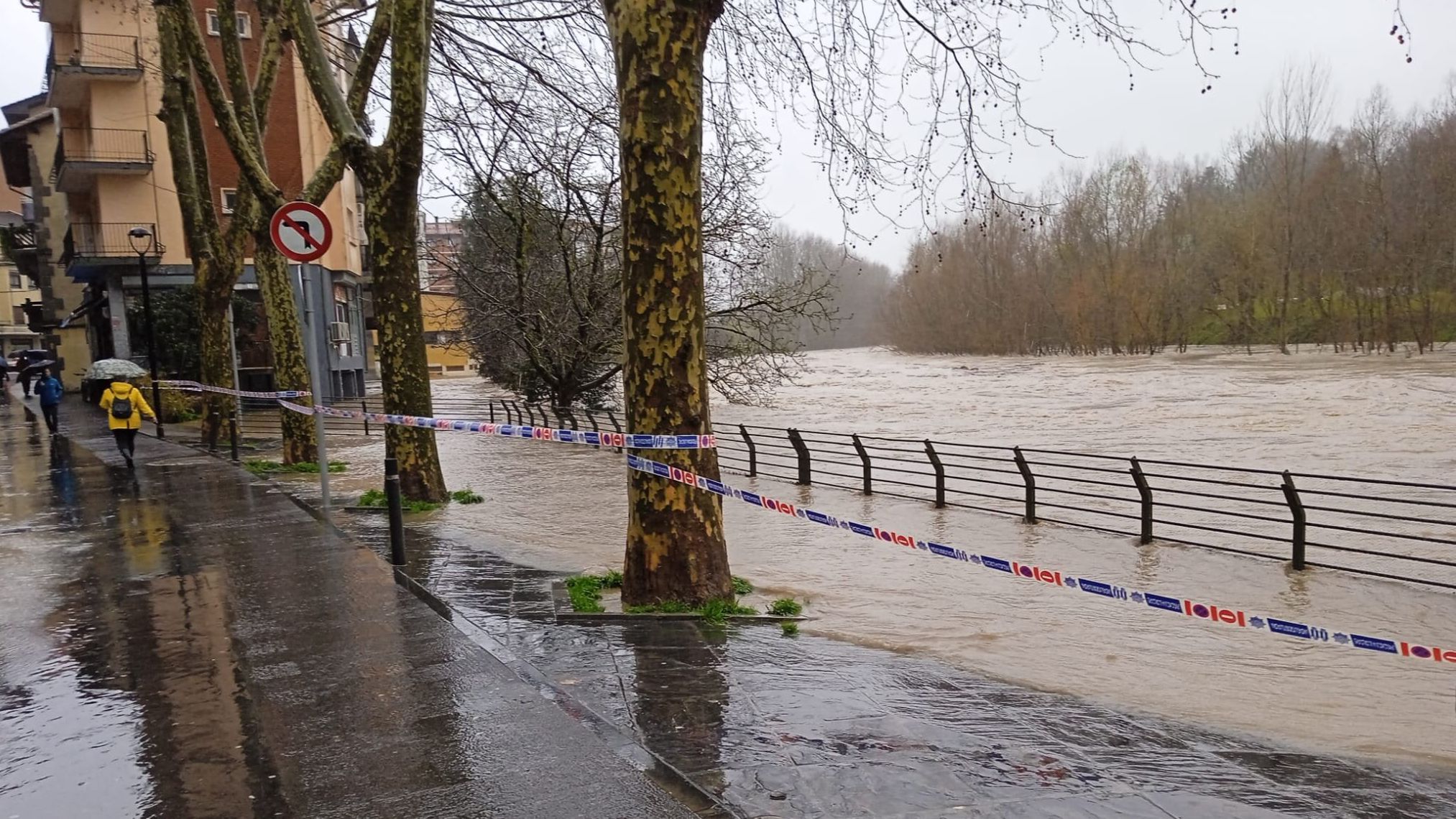 Río Oria a su paso por Andoain (Gipuzkoa)