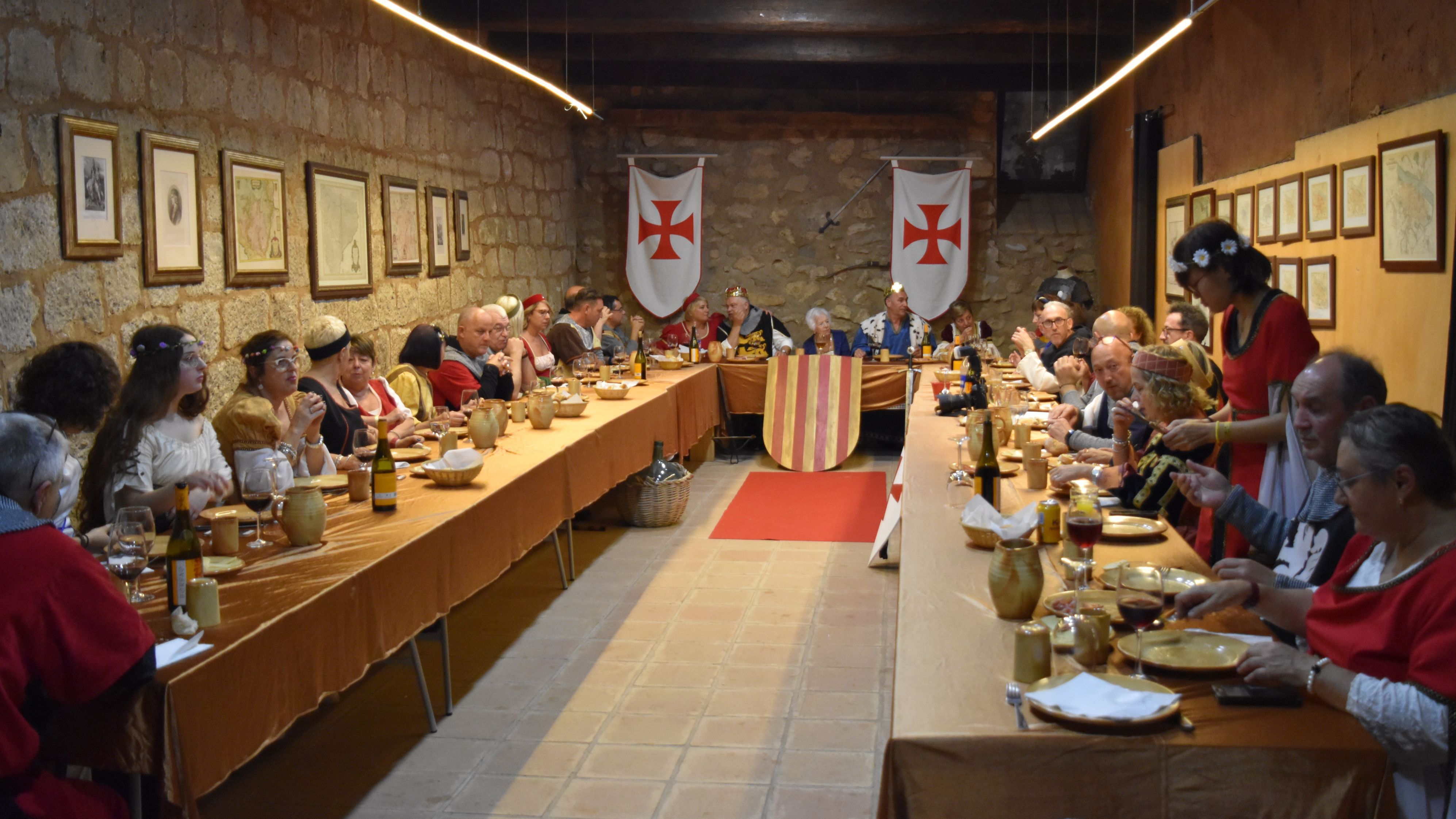 Cena medieval castillo de Bulbuente